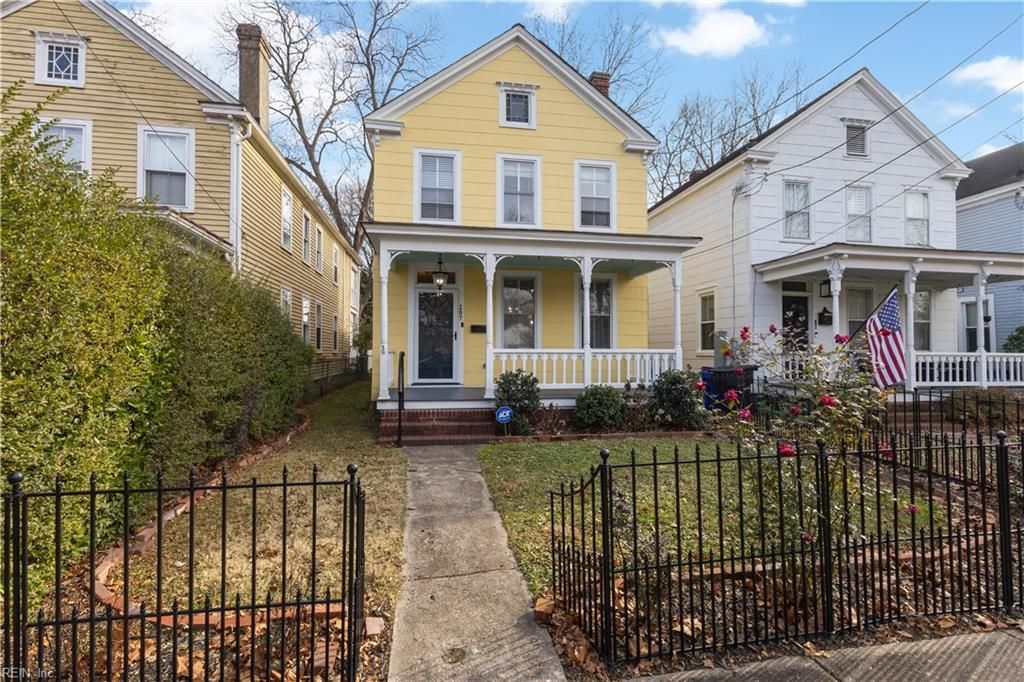 Photo of 207 Florida Avenue, Portsmouth, VA 23707 (MLS # 10614073)