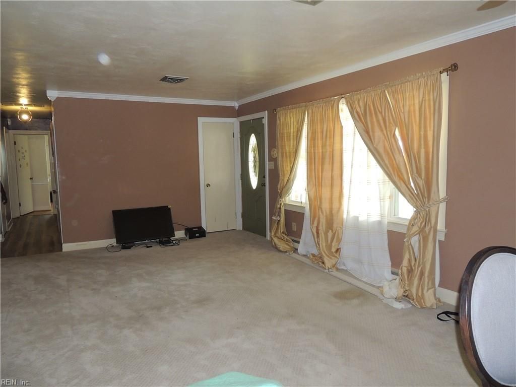 Photo of 204 Holly Cove Street, Franklin, VA 23851 (MLS # 10646035)