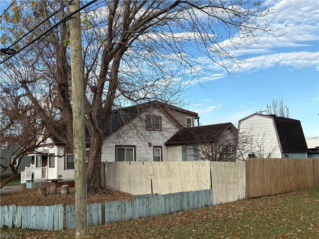 Photo of 3504 Tait Terrace, Norfolk, VA 23513 (MLS # 10612189)