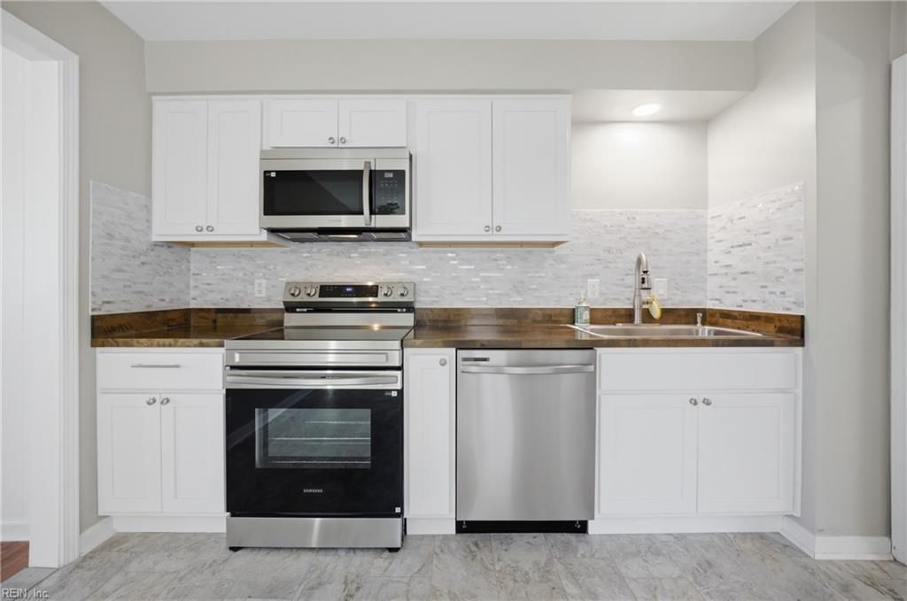 Photo of 1515 Linden Avenue, Chesapeake, VA 23325 (MLS # 10624647)