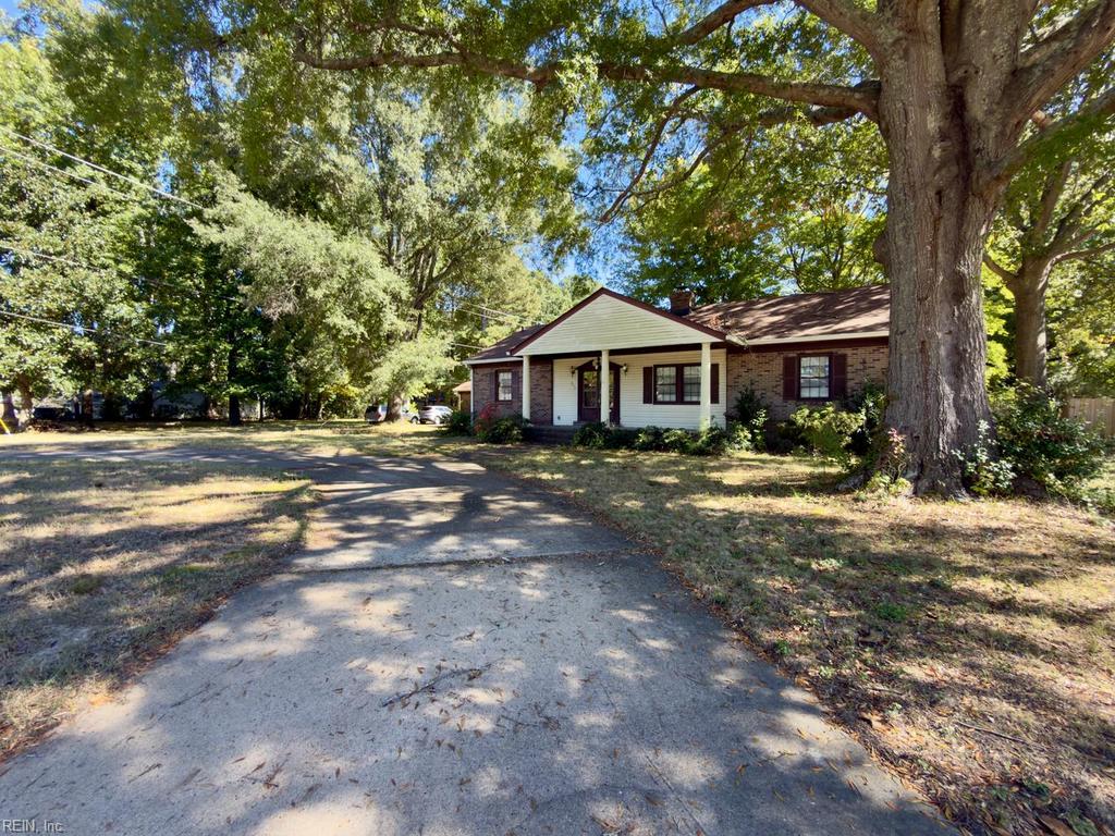 Photo of 800 Little Neck Road, Virginia Beach, VA 23452 (MLS # 10656594)