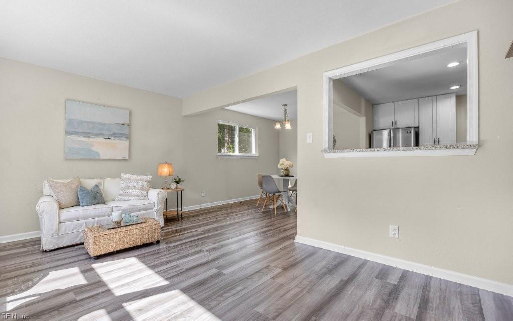 709 Fox Run RD