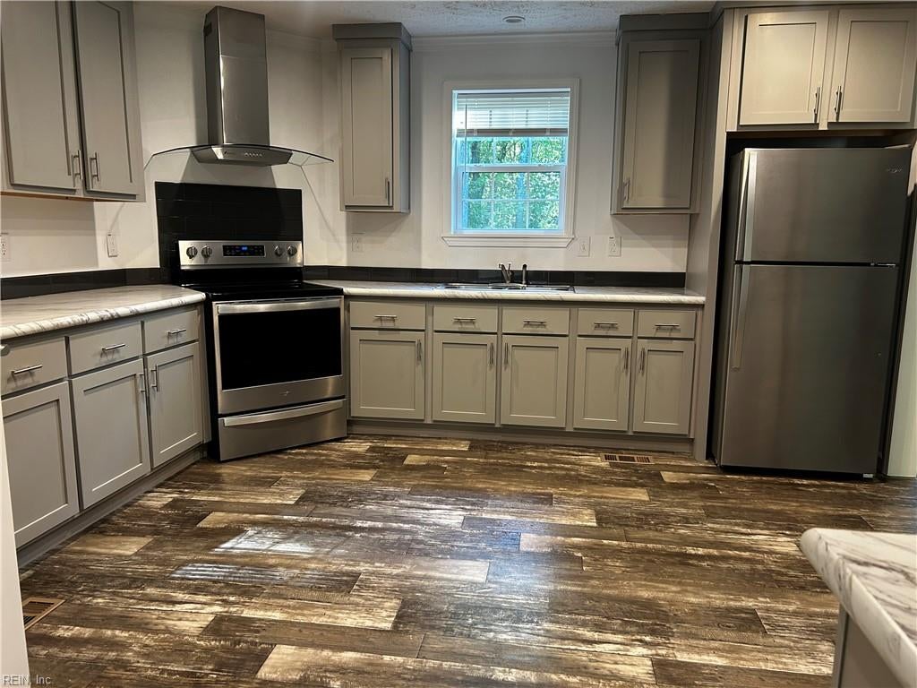 Photo of 7831 Willis Road, Gloucester, VA 23061 (MLS # 10653185)