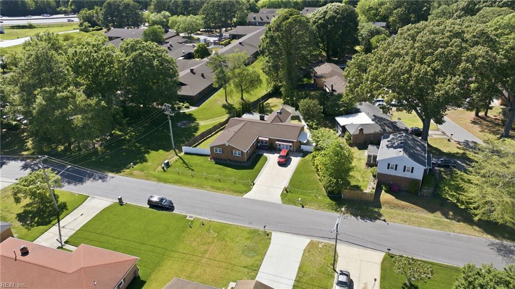 Photo of 229 Newtown S Road, Norfolk, VA 23502 (MLS # 10659871)
