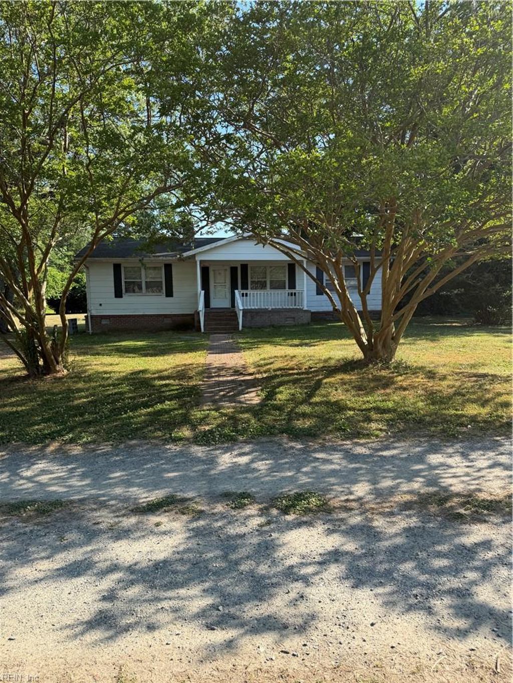 Photo of 6748 Calhoun Street, Gloucester, VA 23061 (MLS # 10635443)