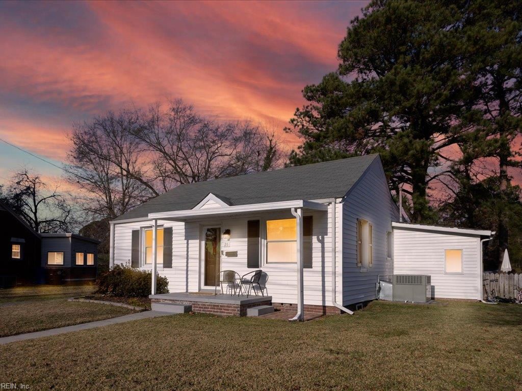 Photo of 26 W Colin Drive, Portsmouth, VA 23701 (MLS # 10613443)