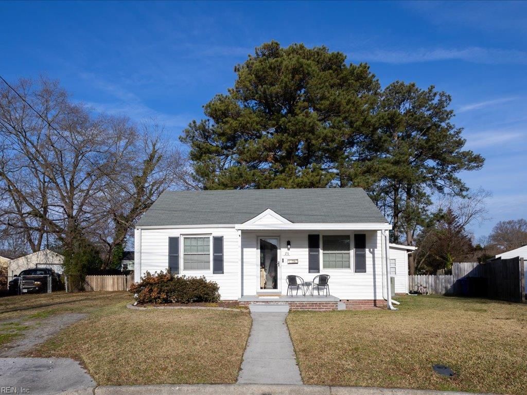 Photo of 26 W Colin Drive, Portsmouth, VA 23701 (MLS # 10613443)