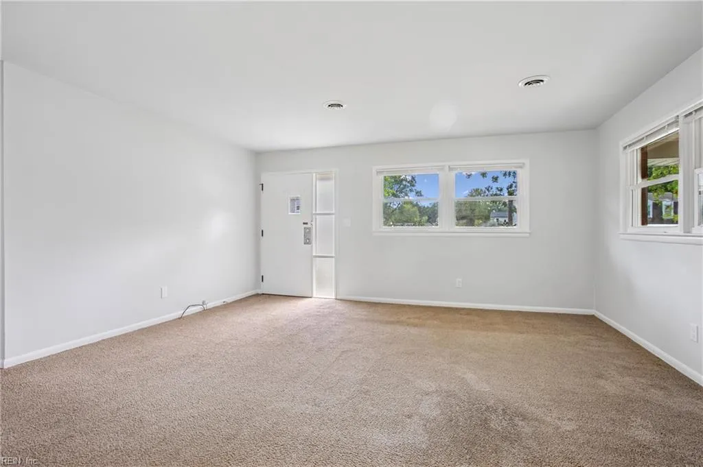 Newport News, Virginia 23602, United States, 3 Bedrooms Bedrooms, ,1 BathroomBathrooms,Residential,Active,238075