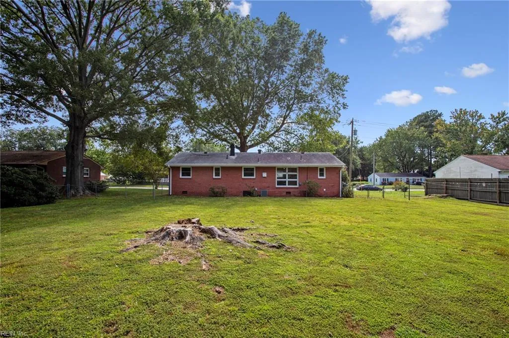 Newport News, Virginia 23602, United States, 3 Bedrooms Bedrooms, ,1 BathroomBathrooms,Residential,Active,238075