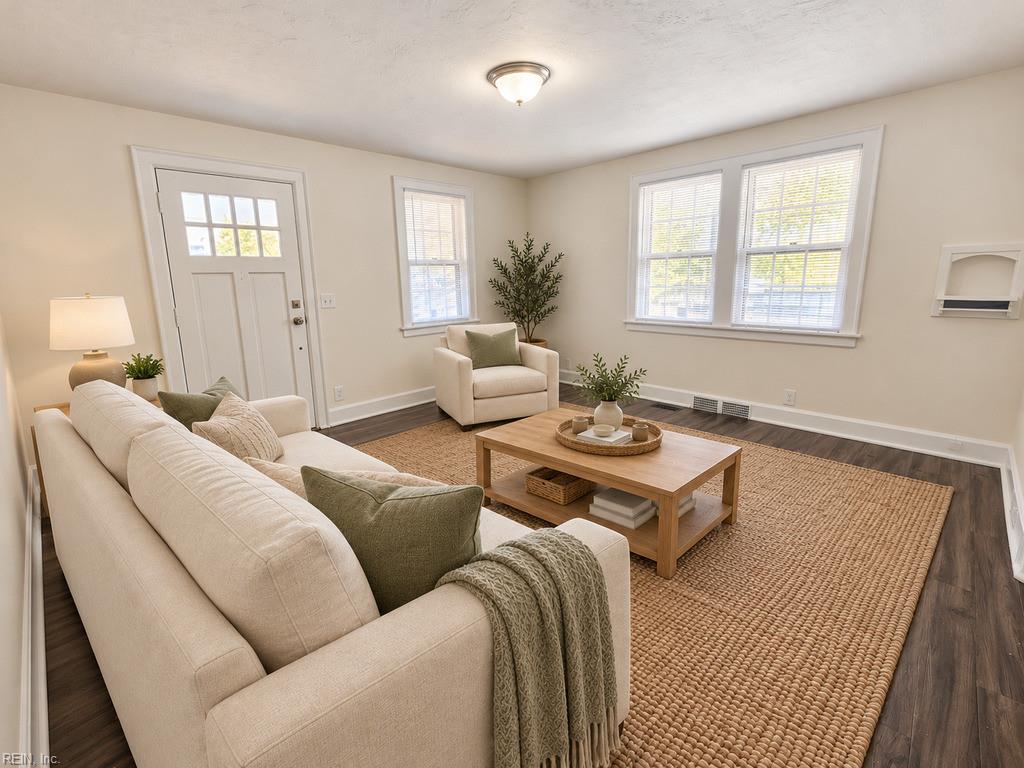Photo of 545 Maryland Avenue, Portsmouth, VA 23707 (MLS # 10658909)
