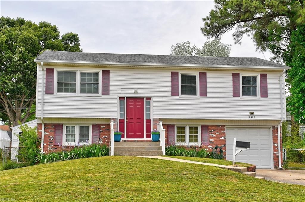 Photo of 3012 Ashlawn Terrace, Virginia Beach, VA 23452 (MLS # 10634570)