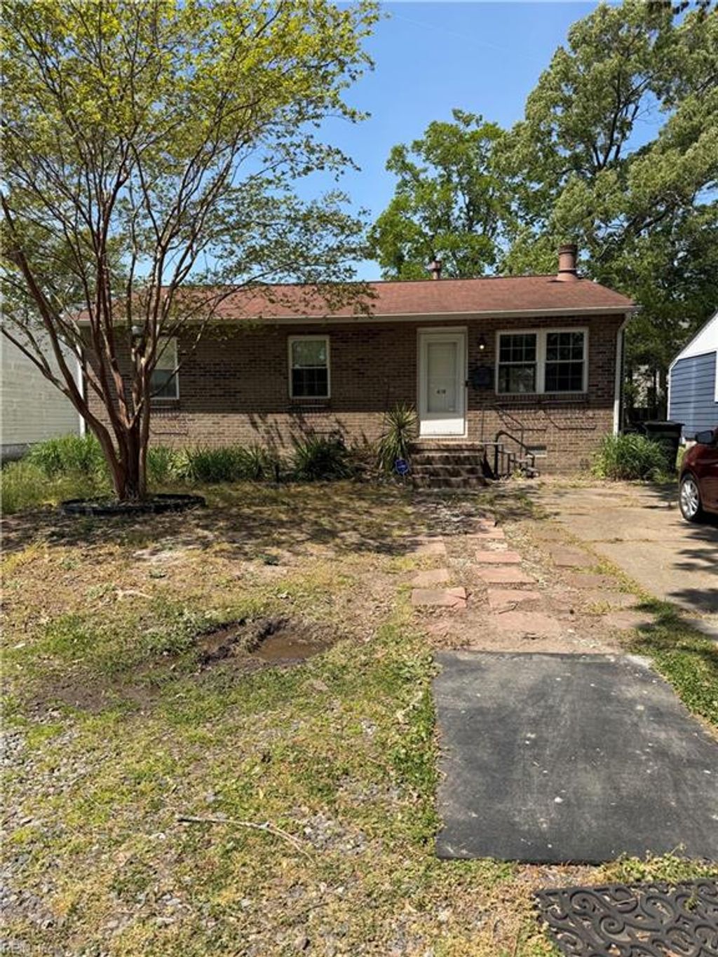 Photo of 418 Hunlac Avenue, Hampton, VA 23664 (MLS # 10629914)