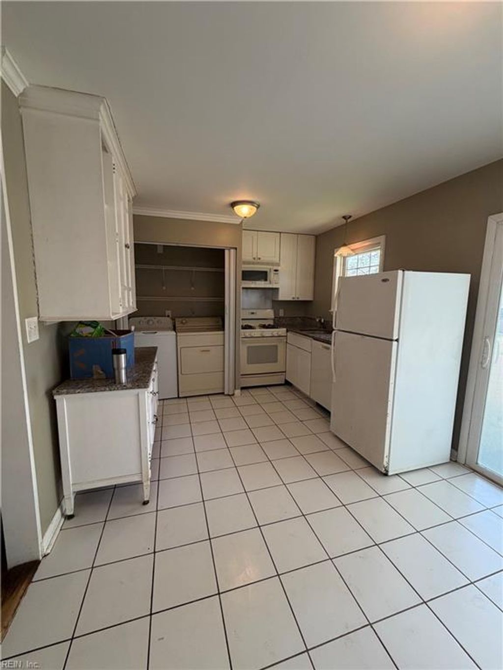 Photo of 418 Hunlac Avenue, Hampton, VA 23664 (MLS # 10629914)