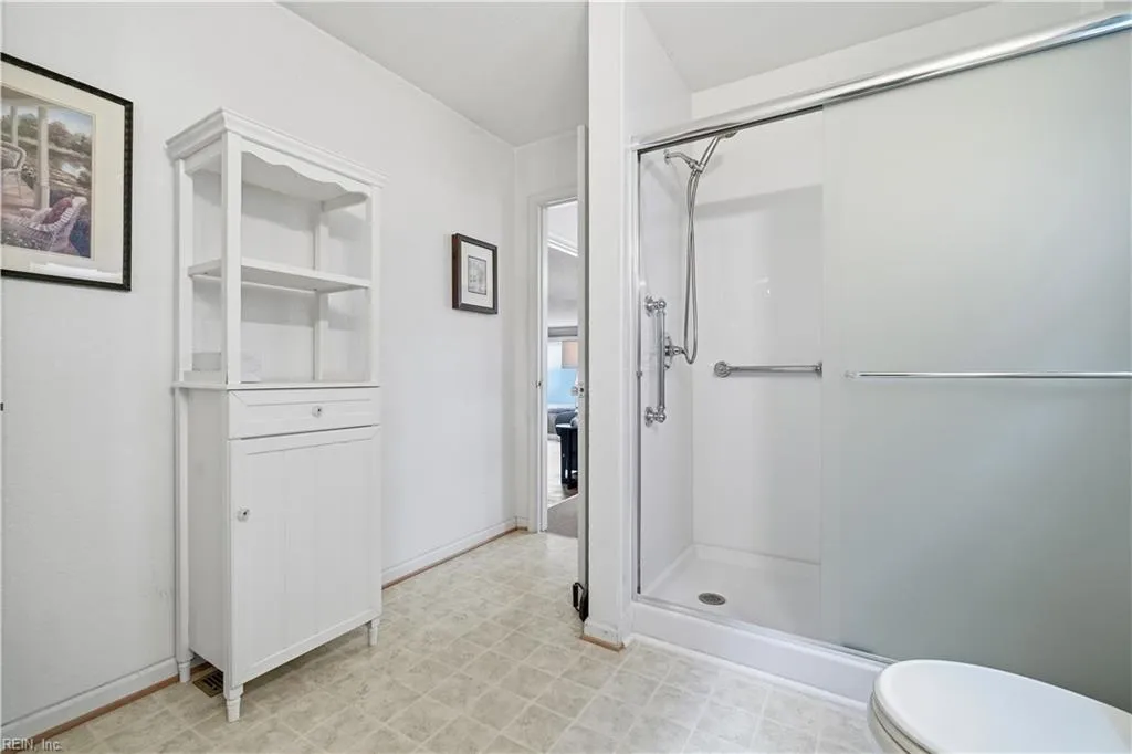 Chesapeake, Virginia 23325, United States, 3 Bedrooms Bedrooms, ,2 BathroomsBathrooms,Residential,Active,256300