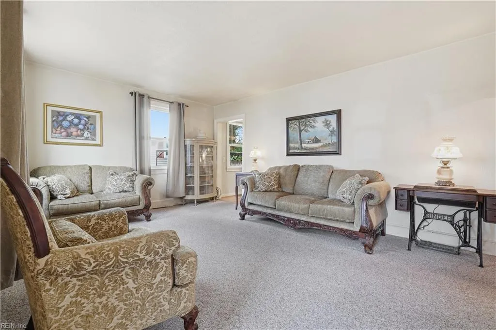 Chesapeake, Virginia 23325, United States, 3 Bedrooms Bedrooms, ,2 BathroomsBathrooms,Residential,Active,256300