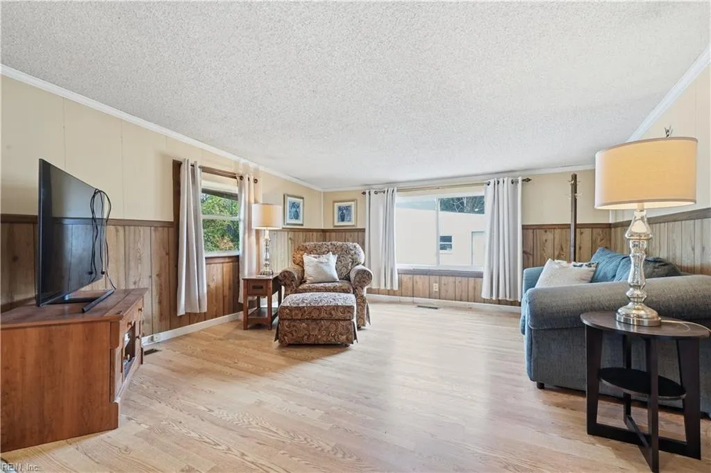 Chesapeake, Virginia 23325, United States, 3 Bedrooms Bedrooms, ,2 BathroomsBathrooms,Residential,Active,256300