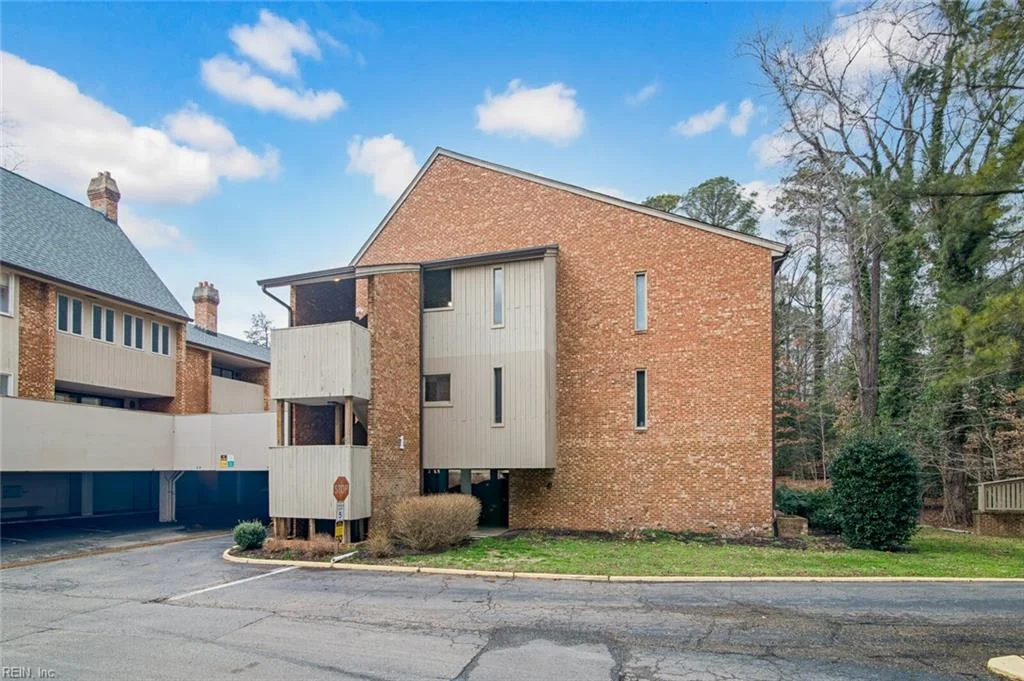 376 Merrimac Trail Unit 124, Williamsburg, VA, 23185