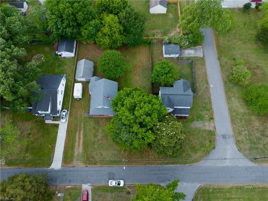 118B MAUPIN AVE, PORTSMOUTH, VA 23702 - Image b7684e45b2d1a8459d1893cbb1ca9ba2/3319263392
