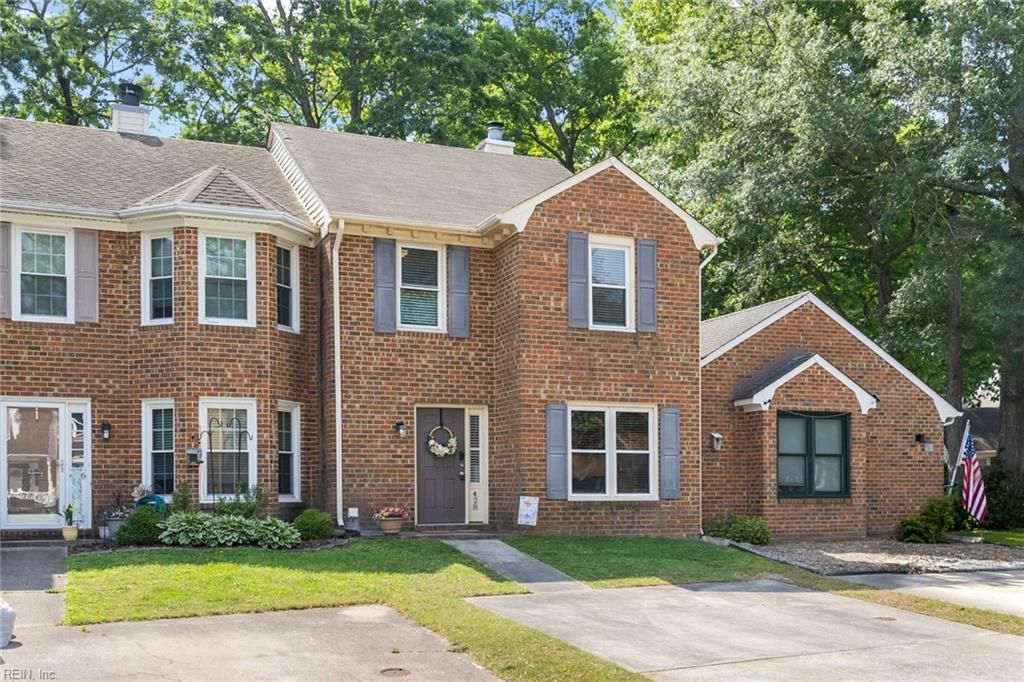 Photo of 428 Faire Chase, Chesapeake, VA 23322 (MLS # 10632045)