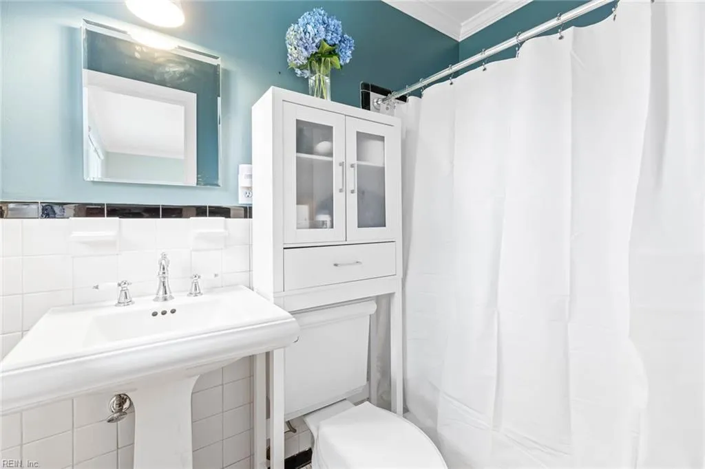 Virginia Beach, Virginia 23454, United States, 3 Bedrooms Bedrooms, ,2 BathroomsBathrooms,Residential,Active,147442