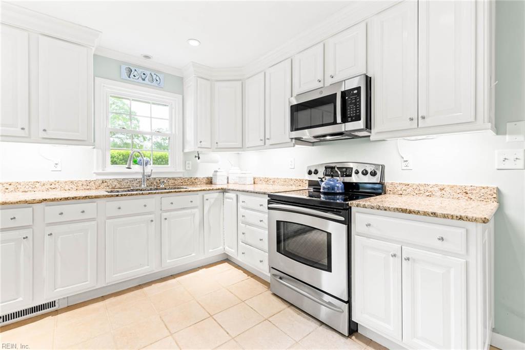 1808 Ashley DR