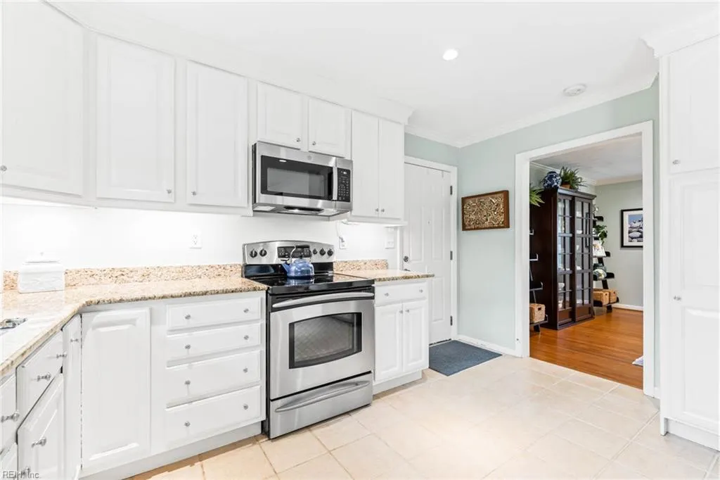 Virginia Beach, Virginia 23454, United States, 3 Bedrooms Bedrooms, ,2 BathroomsBathrooms,Residential,Active,147442