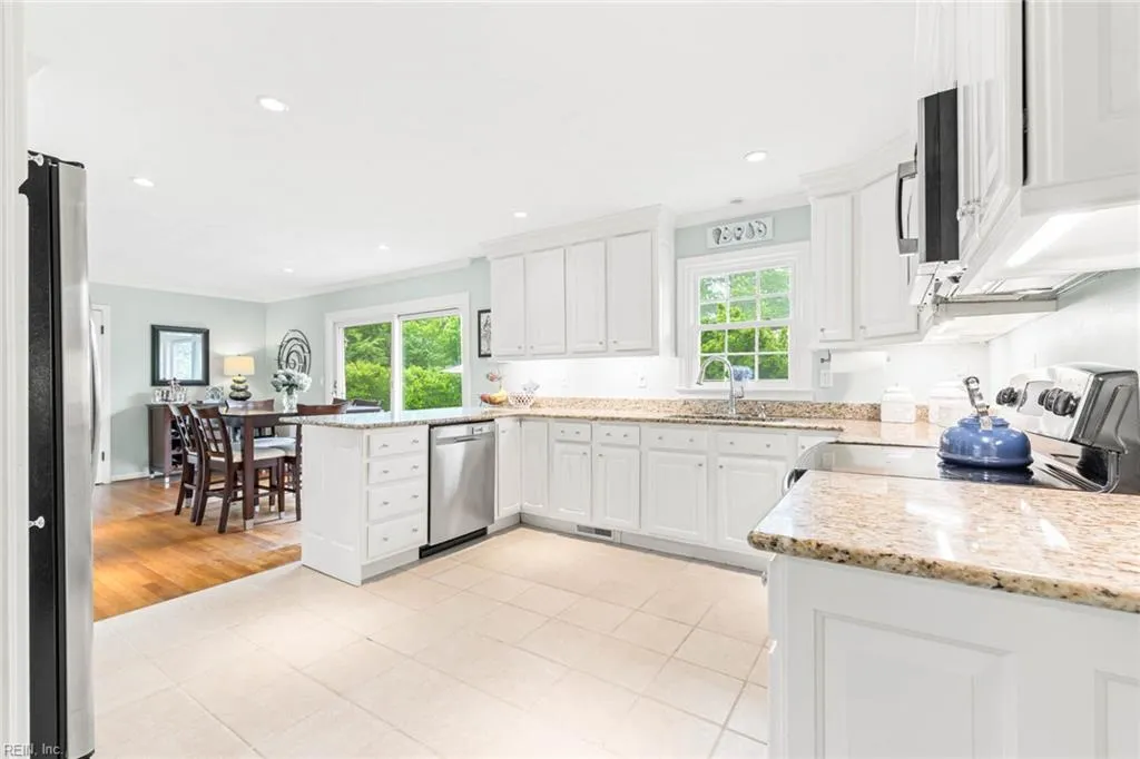 Virginia Beach, Virginia 23454, United States, 3 Bedrooms Bedrooms, ,2 BathroomsBathrooms,Residential,Active,147442