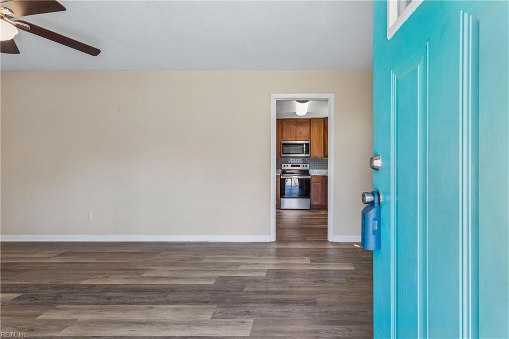 Photo of 6 Barnes Court, Hampton, VA 23664 (MLS # 10631586)