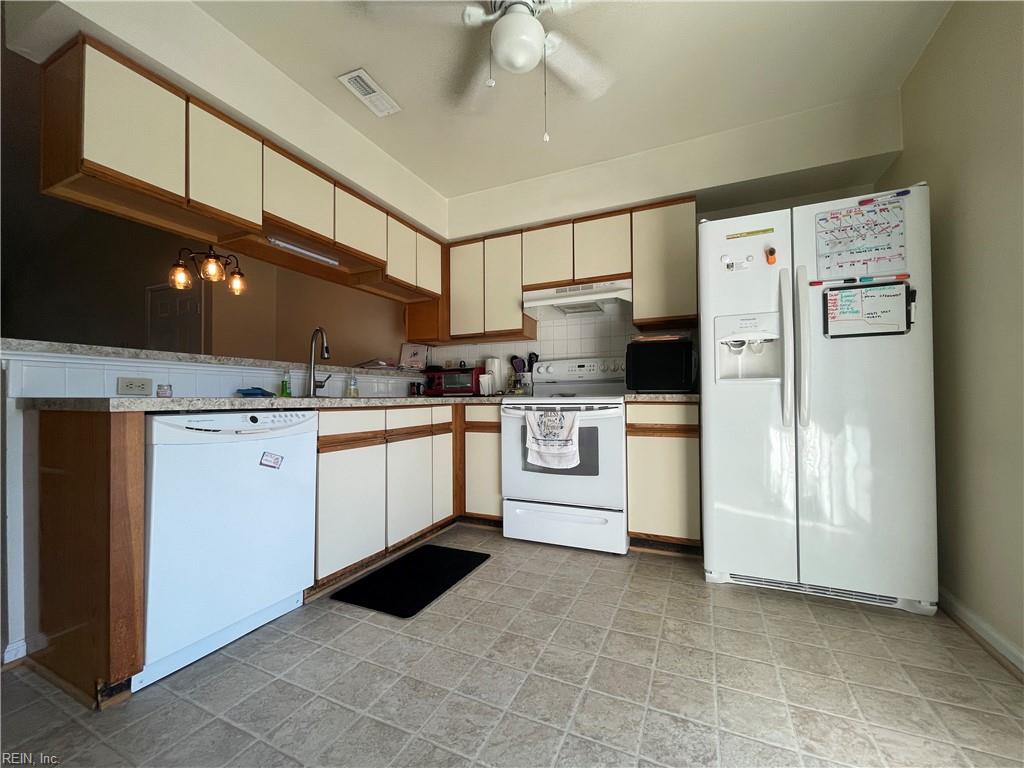 Photo of 4823 Station House Lane, Virginia Beach, VA 23455 (MLS # 10639944)