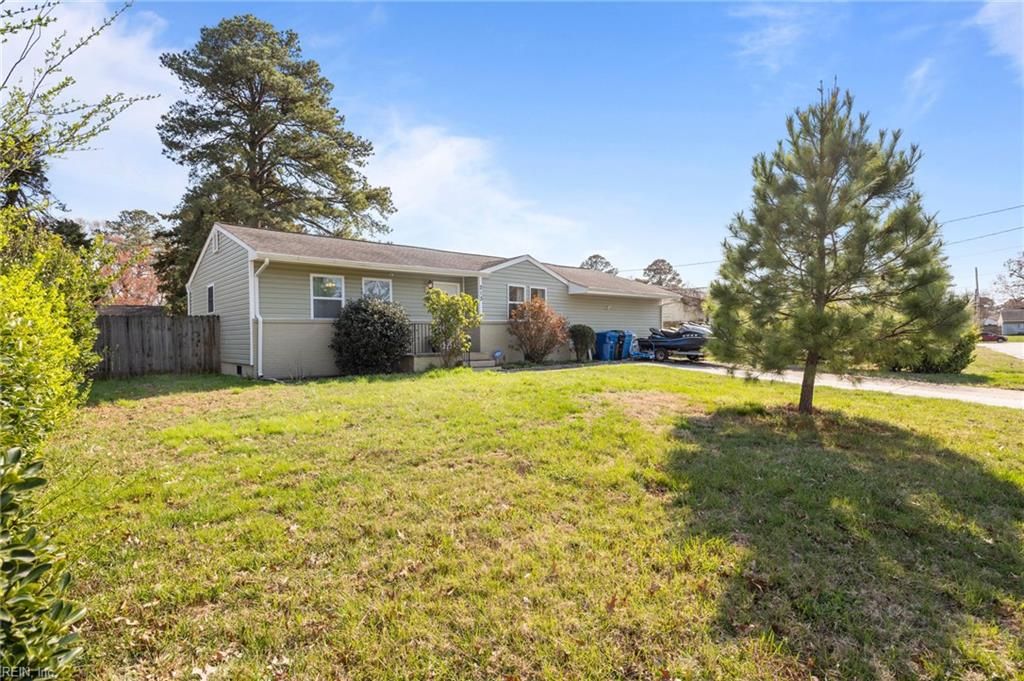 Photo of 213 Doctor Drive, Virginia Beach, VA 23452 (MLS # 10625251)