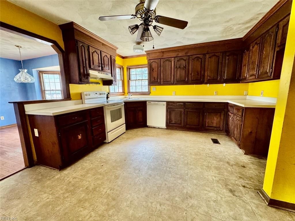 Photo of 1254 Winfall Drive, Chesapeake, VA 23323 (MLS # 10641441)