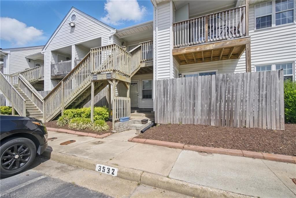 Photo of 3528 Dublin Court, Virginia Beach, VA 23453 (MLS # 10615832)