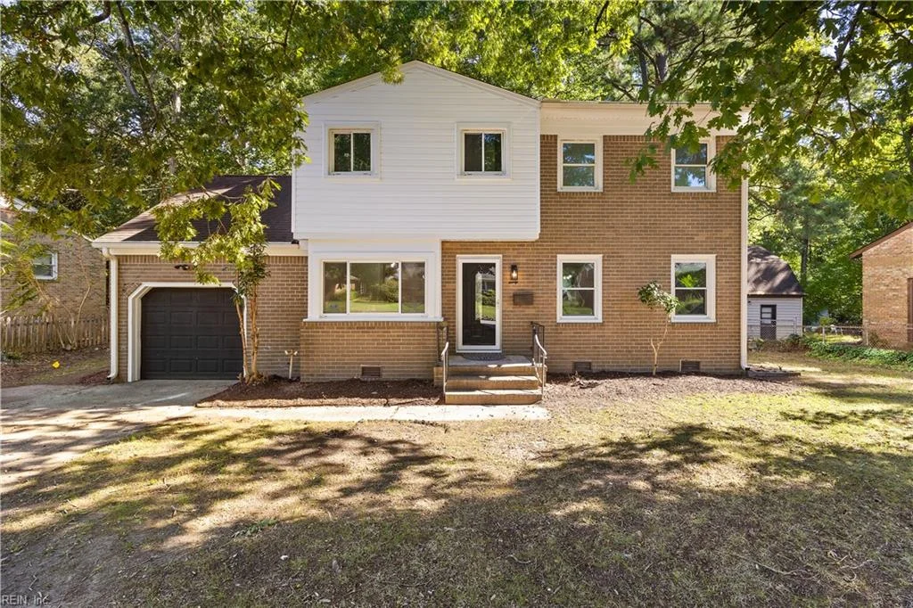 20 Meadow Creek Drive