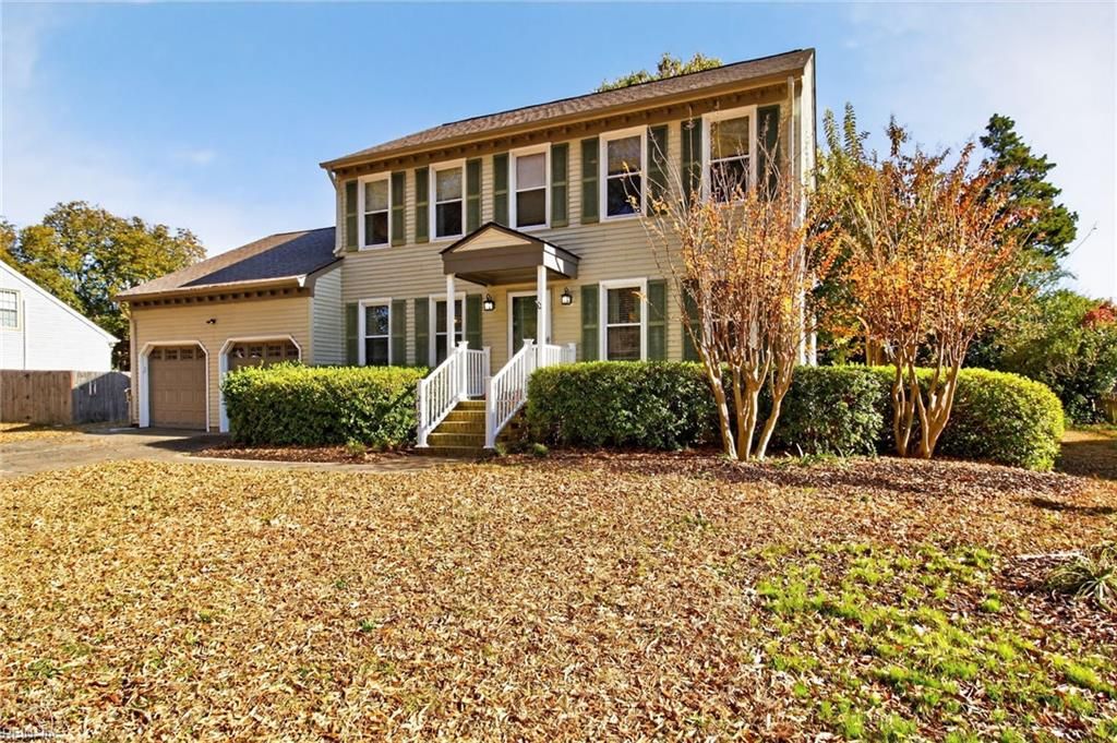 Photo of 2192 Rosewell Drive, Virginia Beach, VA 23454 (MLS # 10610768)
