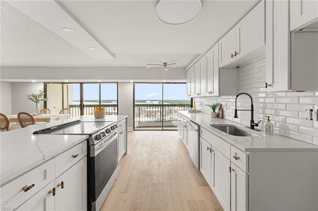 Photo of 2830 Shore Drive #1200, Virginia Beach, VA 23451 (MLS # 10616717)