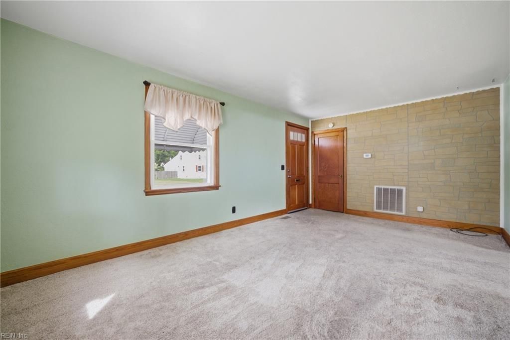 Photo of 2422 Bruce Street, Norfolk, VA 23513 (MLS # 10632777)