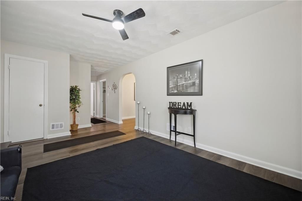 Photo of 2850 E Princess Anne Road, Norfolk, VA 23504 (MLS # 10642784)