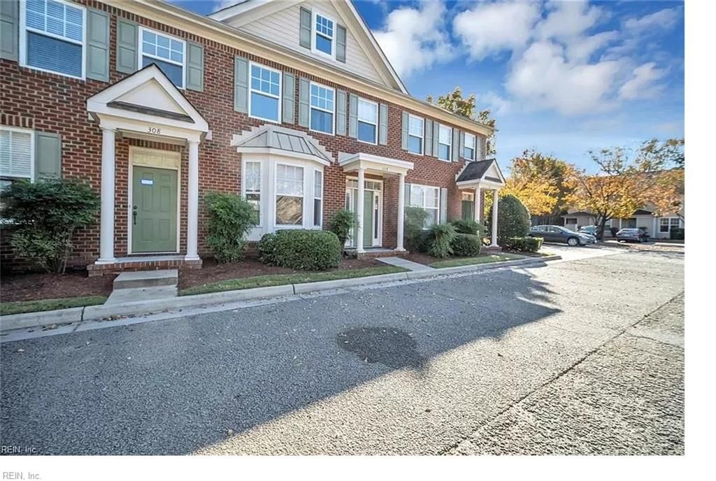 Photo of 7610 Restmere Road #309, Norfolk, VA 23505 (MLS # 10621303)
