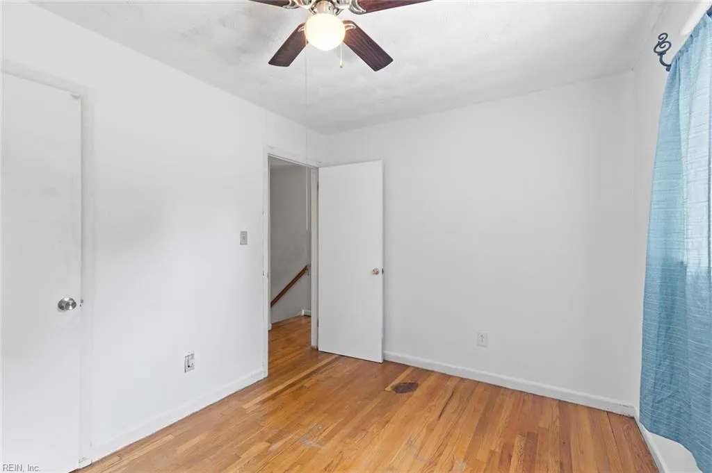 Hampton, Virginia 23669, United States, 4 Bedrooms Bedrooms, ,3 BathroomsBathrooms,Residential,Pending,180971