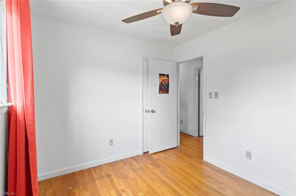 Hampton, Virginia 23669, United States, 4 Bedrooms Bedrooms, ,3 BathroomsBathrooms,Residential,Pending,180971