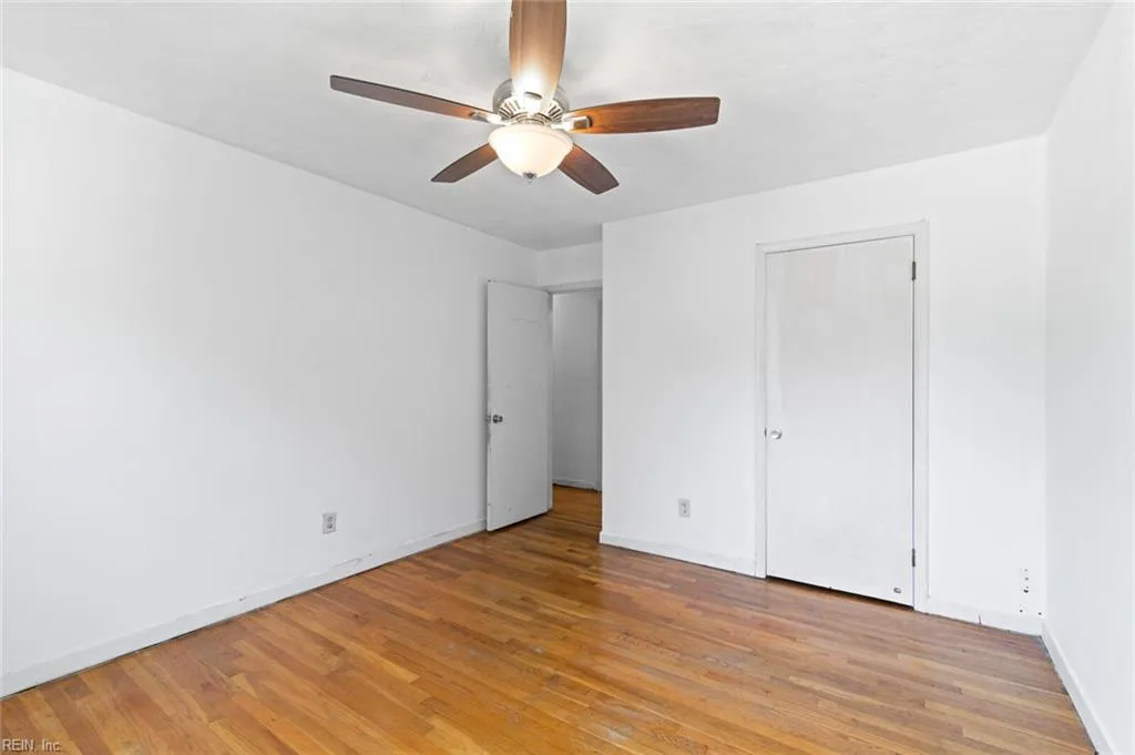 Hampton, Virginia 23669, United States, 4 Bedrooms Bedrooms, ,3 BathroomsBathrooms,Residential,Pending,180971