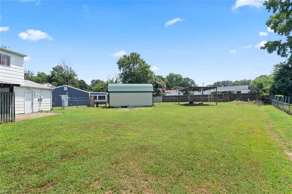 Hampton, Virginia 23669, United States, 4 Bedrooms Bedrooms, ,3 BathroomsBathrooms,Residential,Pending,180971