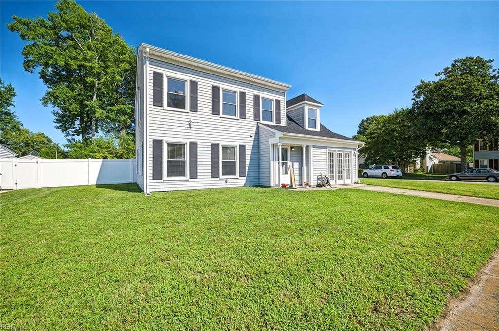 Photo of 1000 Spindle Crossing, Virginia Beach, VA 23455 (MLS # 10650406)