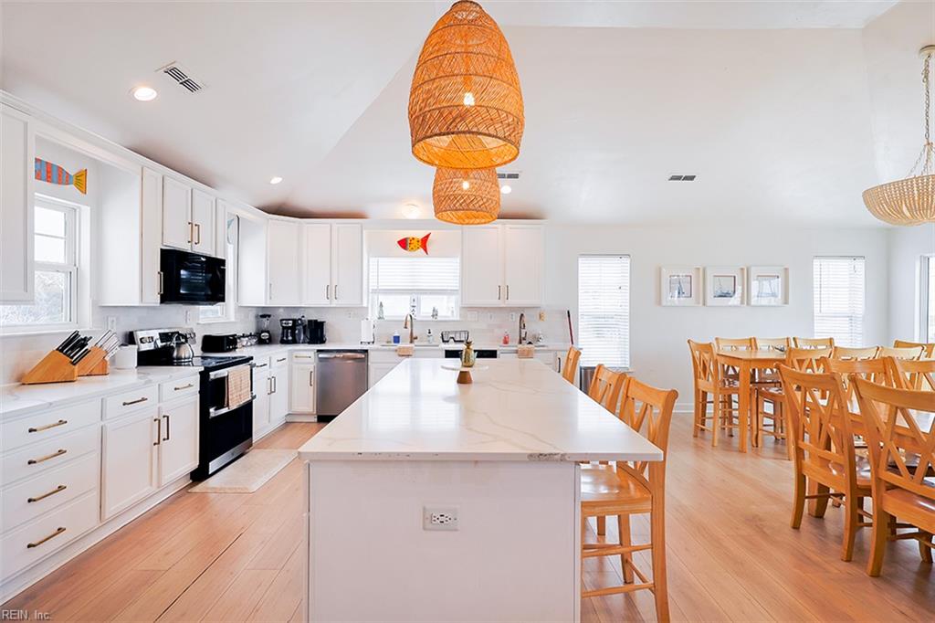 2557 Sandpiper RD