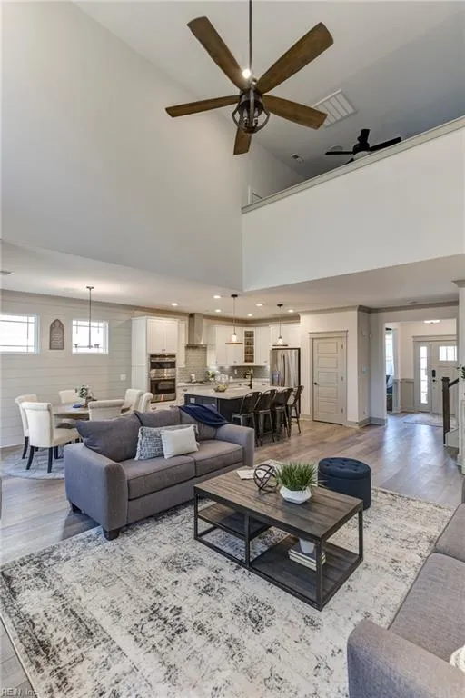 Windsor, Virginia 23487, United States, 4 Bedrooms Bedrooms, ,4 BathroomsBathrooms,Residential,Active,244987