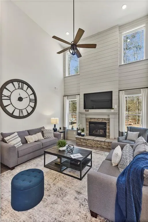 Windsor, Virginia 23487, United States, 4 Bedrooms Bedrooms, ,4 BathroomsBathrooms,Residential,Active,244987