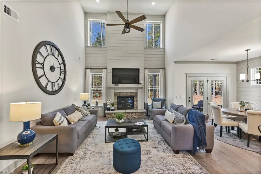 Windsor, Virginia 23487, United States, 4 Bedrooms Bedrooms, ,4 BathroomsBathrooms,Residential,Active,244987