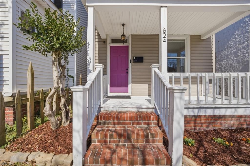 Photo of 824 W 41st Street, Norfolk, VA 23508 (MLS # 10623707)