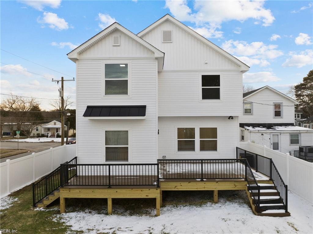 100 Ash AVE