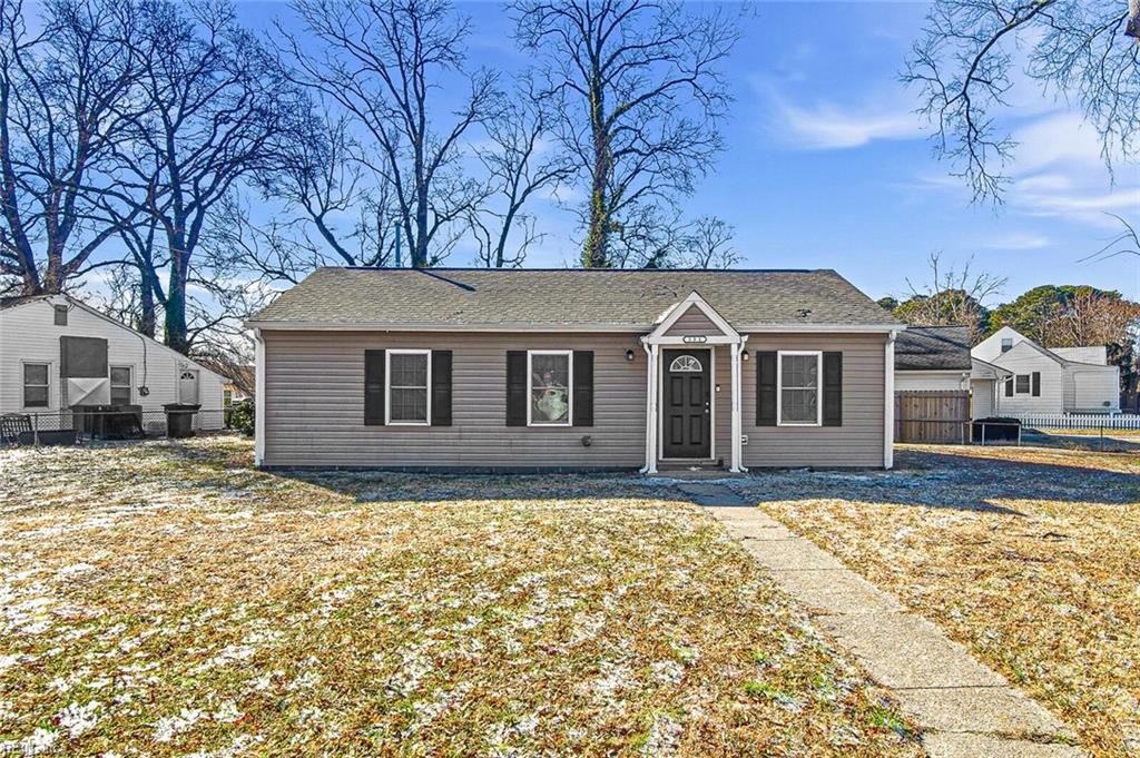 Photo of 531 Price Street, Hampton, VA 23663 (MLS # 10617711)